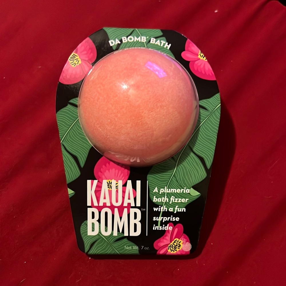 Bath bomb